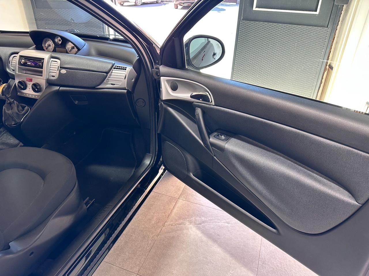 Lancia Ypsilon 1.2 69 CV Unyca - UNICO PROP. - NUO