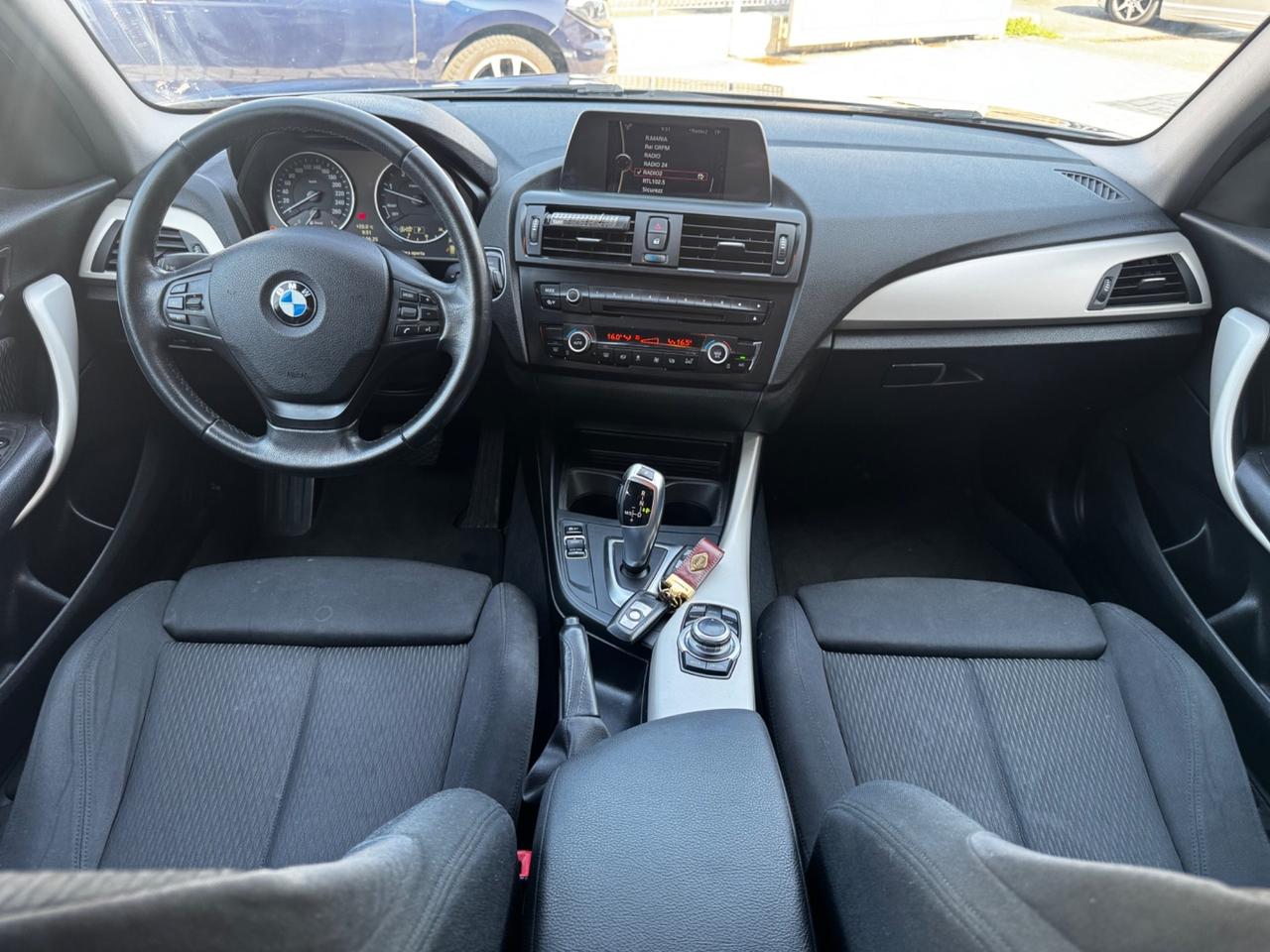 Bmw 118 118d 5p. Urban