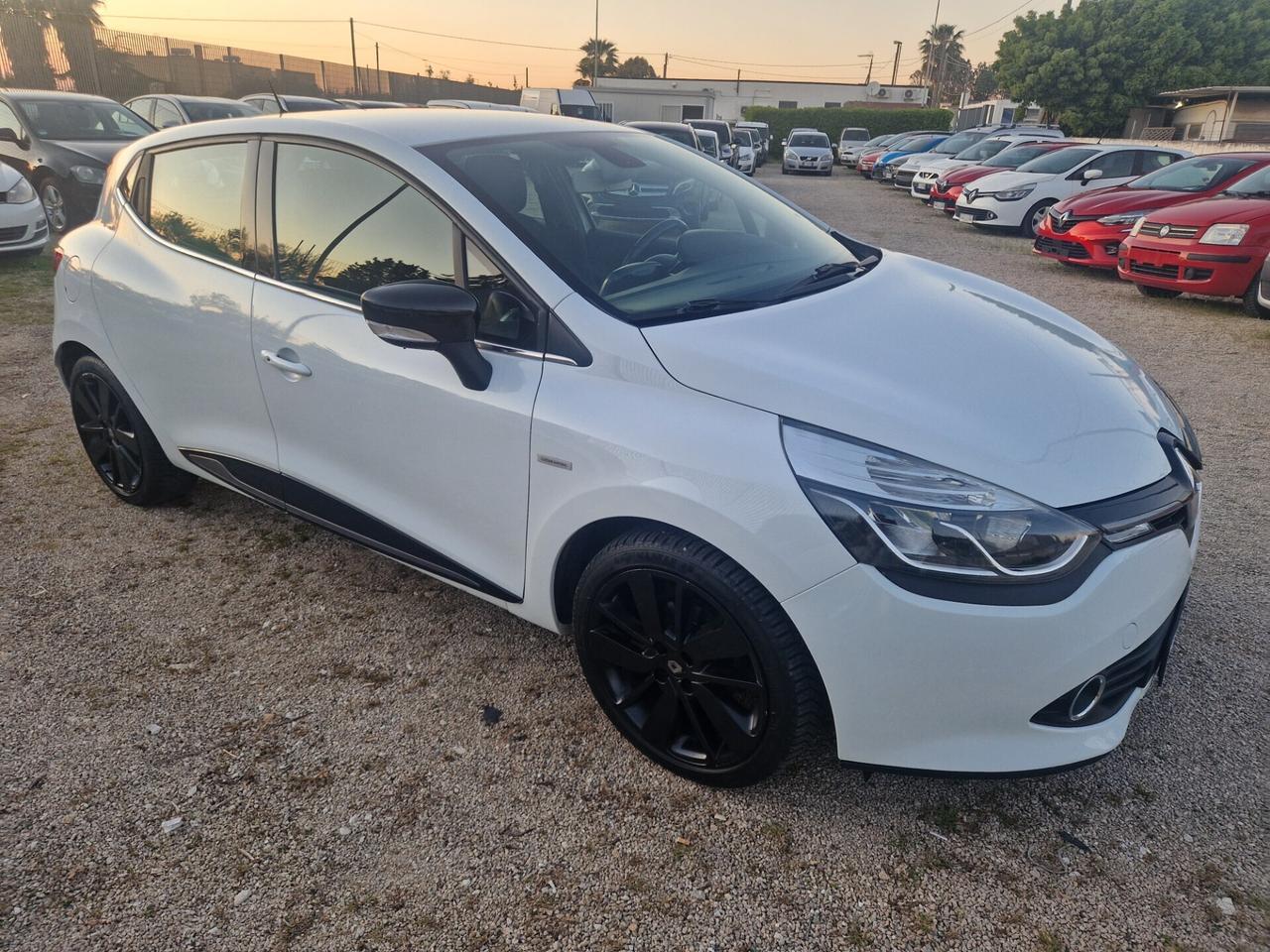 Renault Clio 1.5 dCi 90CV Costume National - 2015