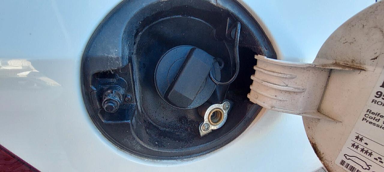 GOLF 1,4 BENZINA/GPL 105 CV SCADENZA GPL 2032 X NEOPATENTATI IMPECCABILE FULL TELEFONO