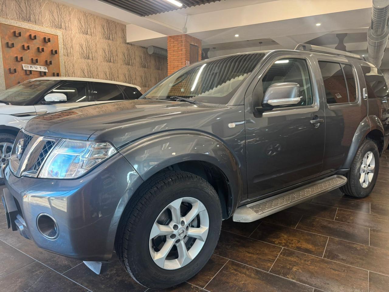 Nissan Pathfinder 2.5 dCi Sport