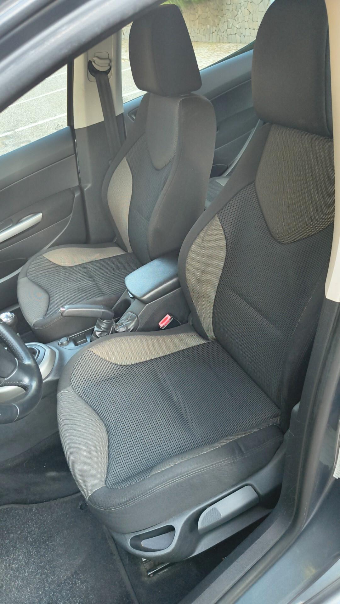 Peugeot 308 1.6 VTi 120CV 5p. Active
