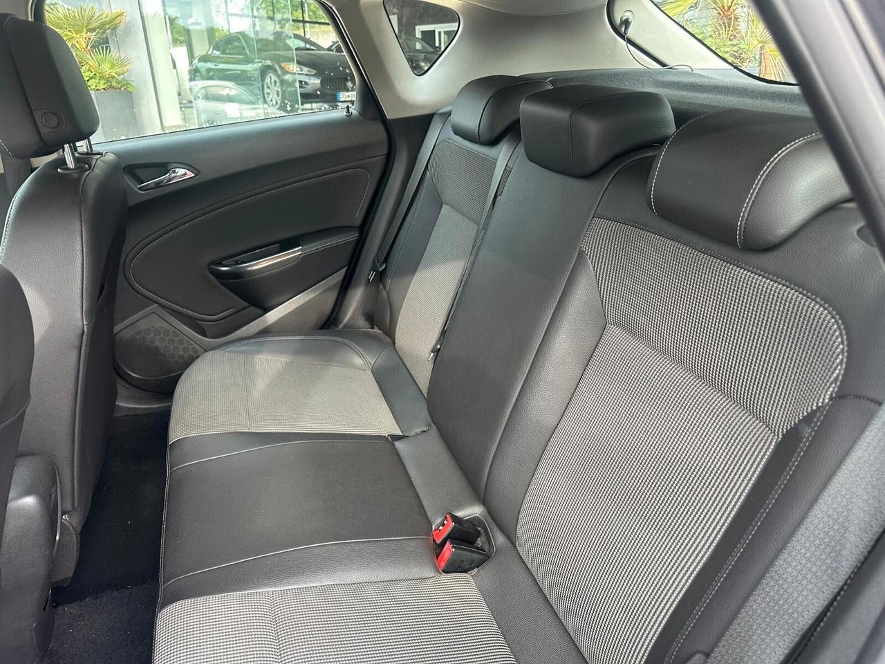 Opel Astra 1.7 CDTI 110CV 5 porte Cosmo NEOPATENTATI