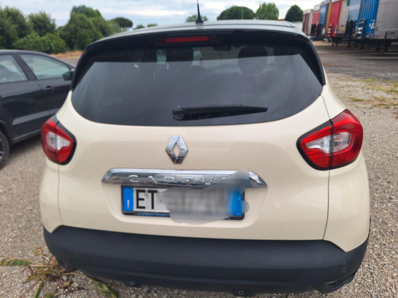 Renault Captur 1.5 dCi Cambio Automatico incidentata