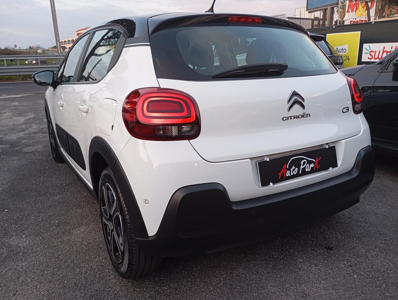 Citroen C3 1.2 PureTech 110CV Shine Aut.