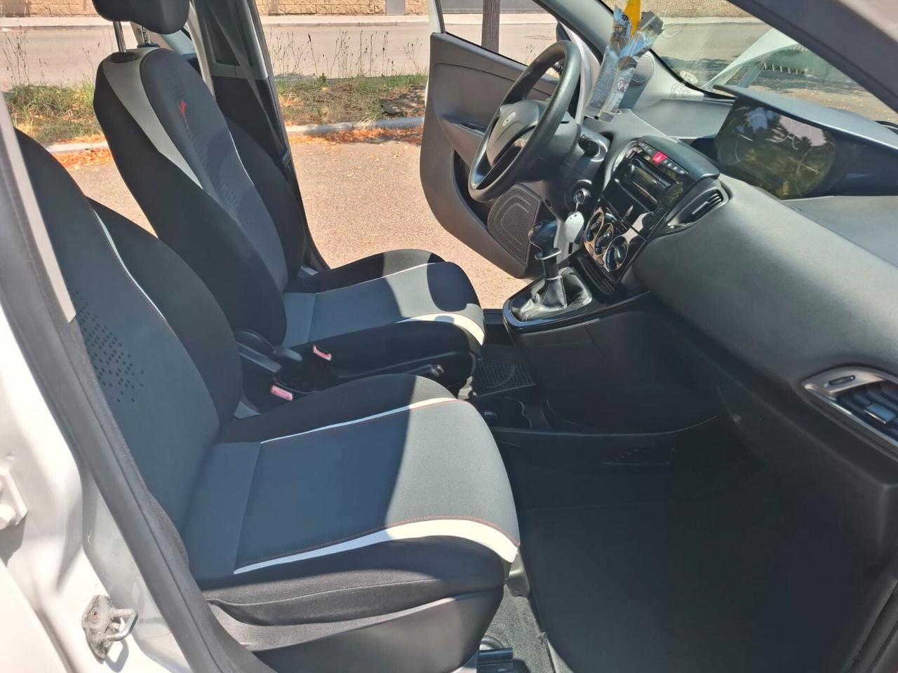Lancia Ypsilon 1.2 GPL 126.000 KM NEOPATENTATI