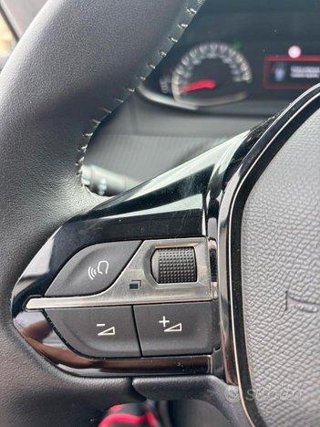 PEUGEOT 208 1.2 PURETECH ALLURE PACK S