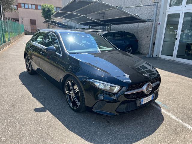 MERCEDES-BENZ A 180 d Automatic Sport