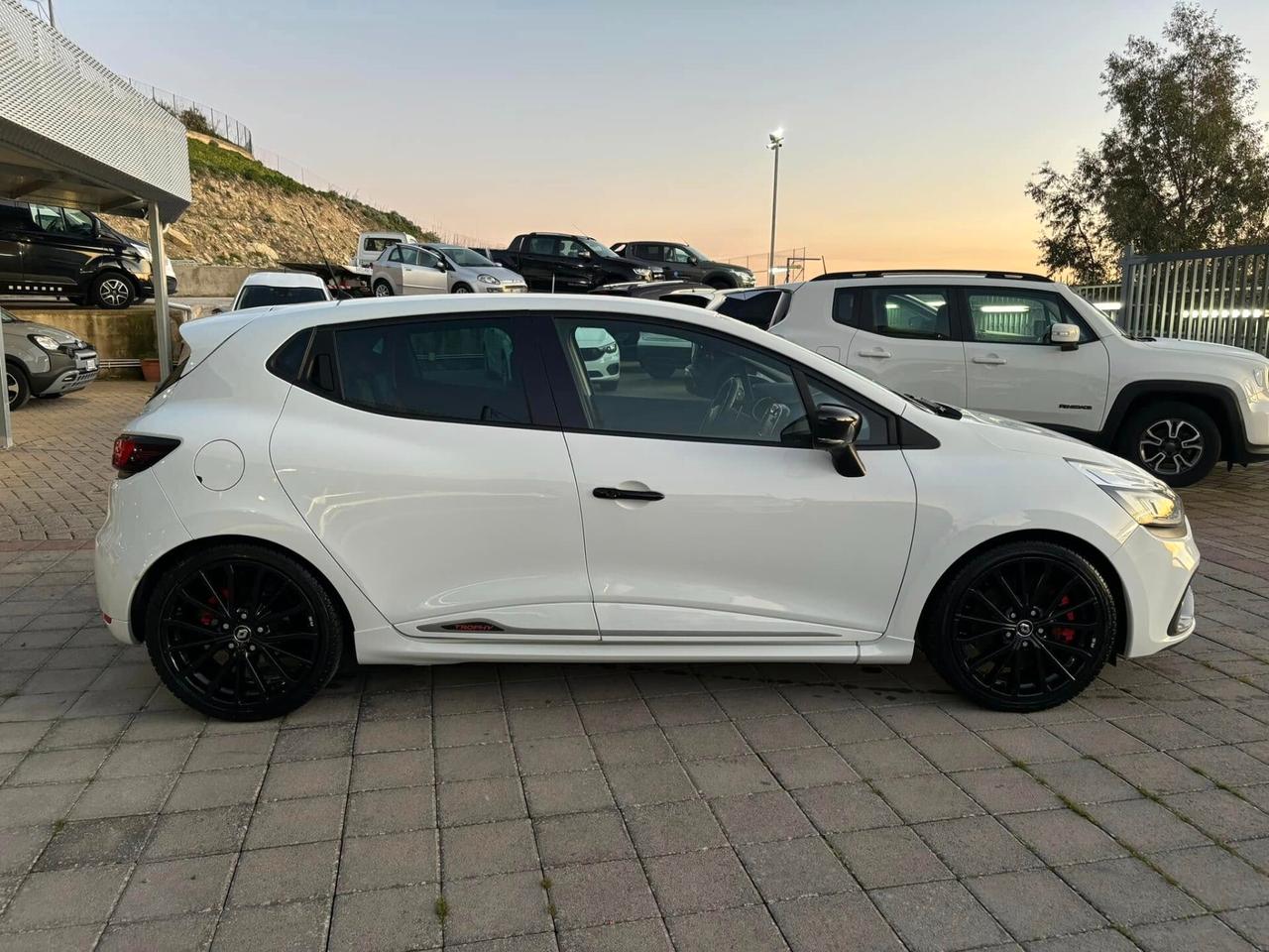 RENAULT CLIO RS