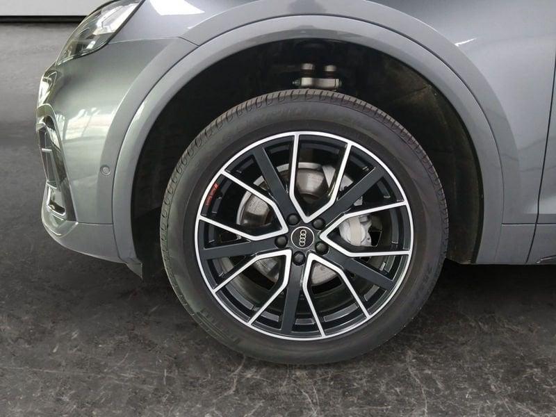 Audi Q5 Sportback 40 2.0 tdi mhev 12V Identity Black quattro s-tronic