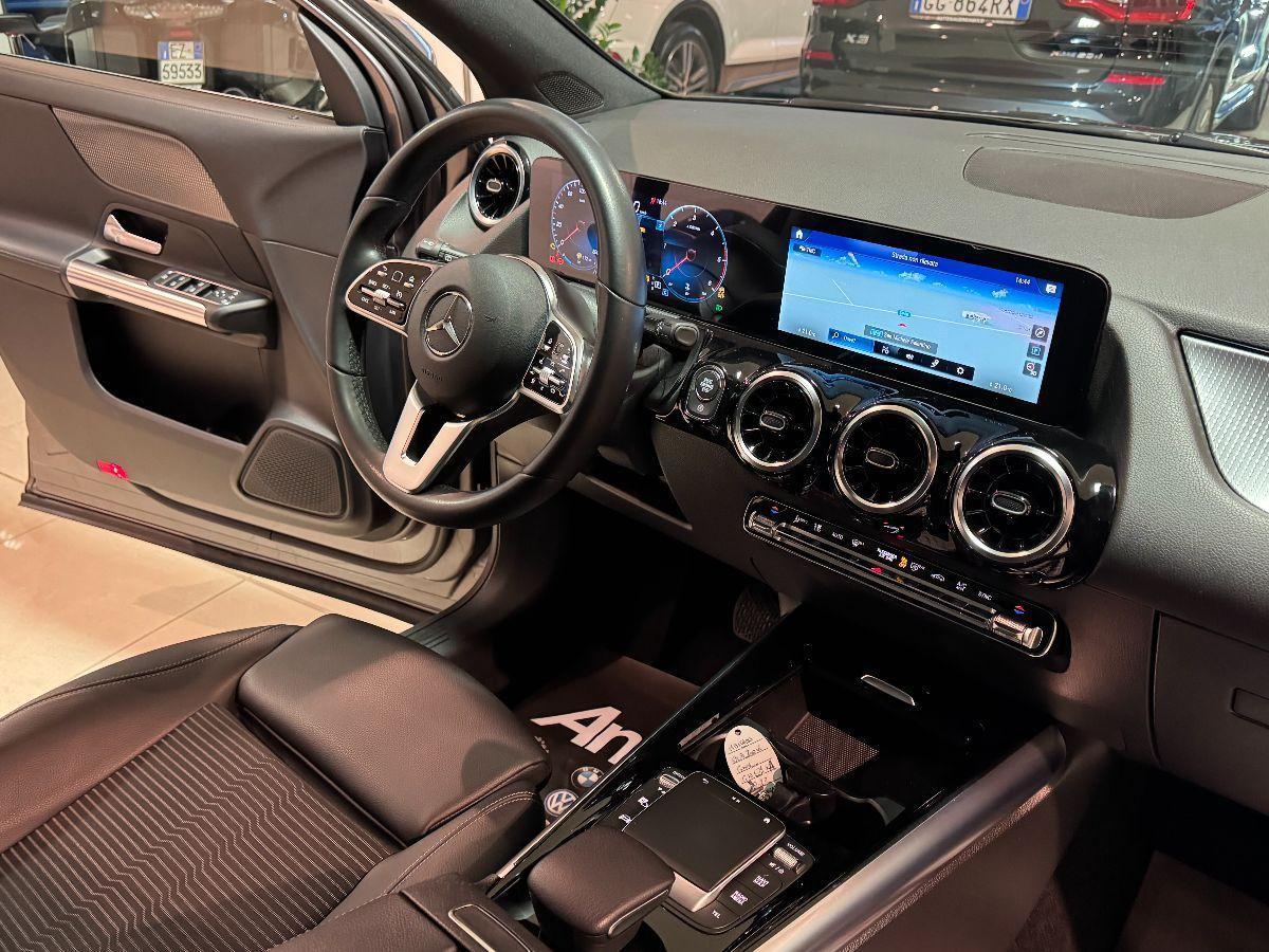 MERCEDES Classe GLA 200 d Automatic 4Matic Premium Tetto