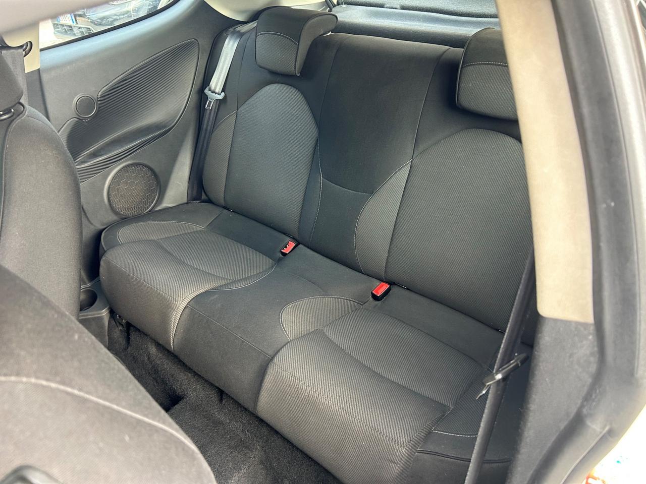 Alfa Romeo MiTo 1.6 JTDm 16V Distinctive Sport Pack