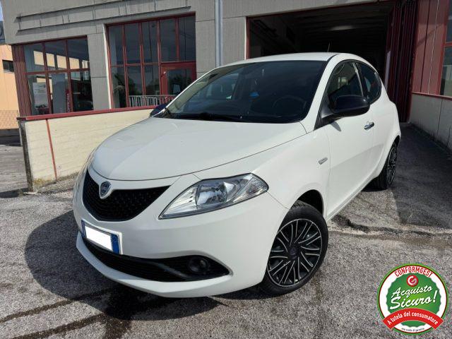 LANCIA Ypsilon 1.0 FireFly 5 porte S&S Hybrid Ecochic Gold