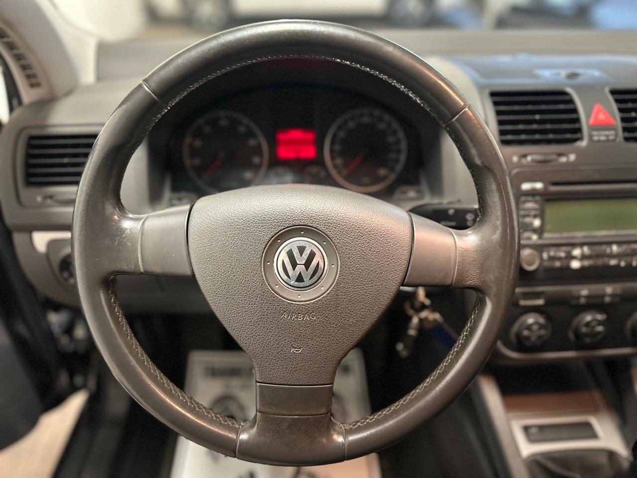 Volkswagen Golf 1.6 16V FSI 5p. Sportline NEOPATENTATI