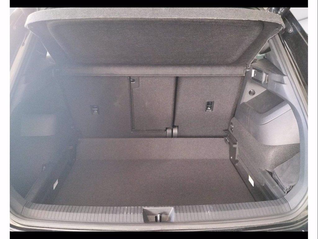 VOLKSWAGEN Tiguan 2.0 tdi r-line 150cv dsg del 2024