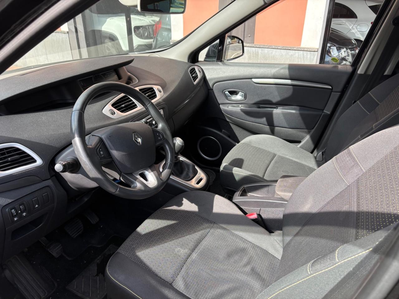Renault Grand Scénic 1.5 dCi/105CV 7 POSTI