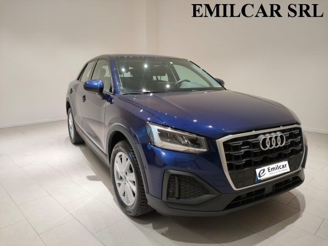 AUDI Q2 35 TDI quattro S tronic Business