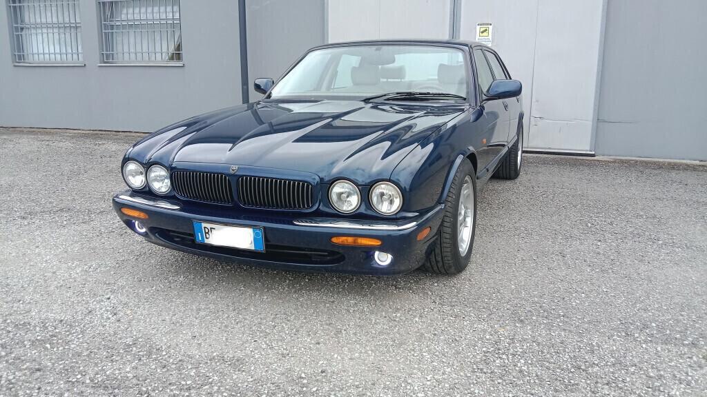 Jaguar XJ8 - 3.2 - ASI - allestimento sport -