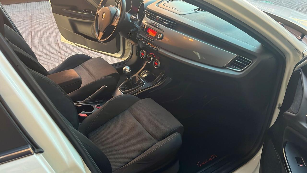 Alfa Romeo Giulietta 1.6 JTDm-2 105 CV Distinctive