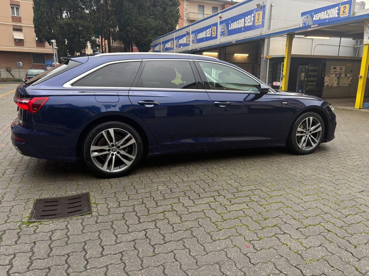 Audi A6 Avant 40 2.0 TDI quattro ultra S tronic Business Sport
