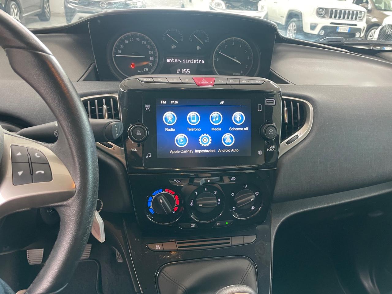 Lancia Ypsilon 1.0 FireFly 5 porte S&S Hybrid Gold