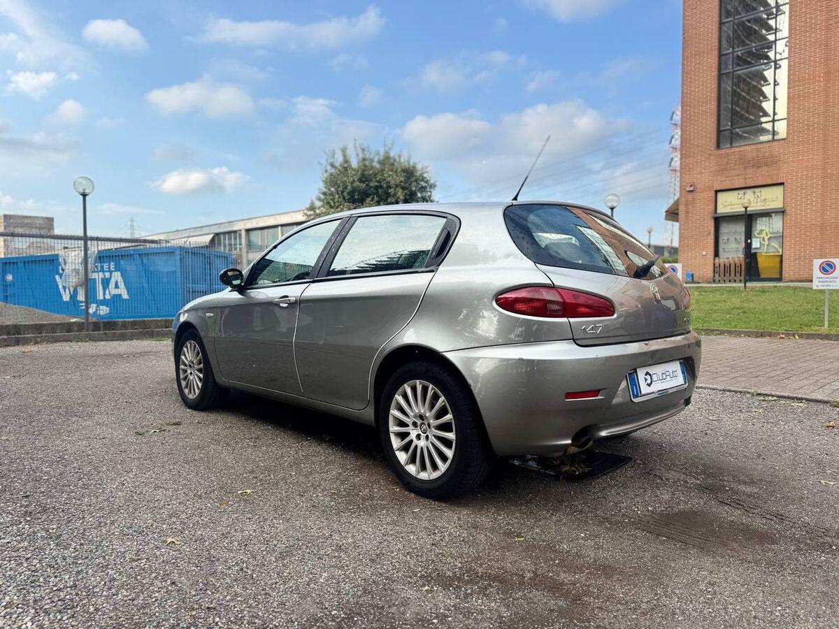 Alfa Romeo 147 1.6 ts 16v Distinctive c esp 105cv 5p