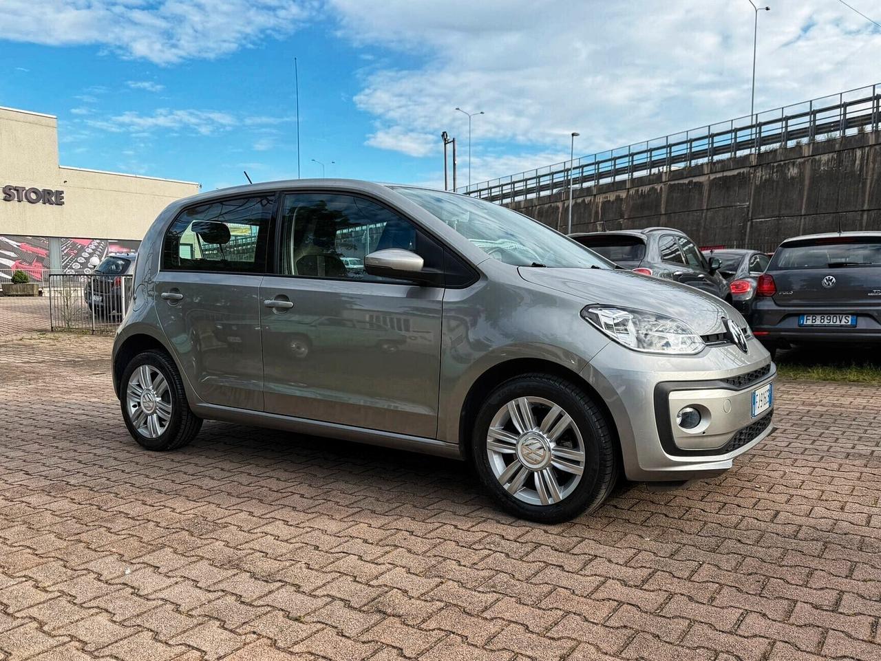 Volkswagen up! 1.0 75 CV 5p. AUTOMATICA TELECAMERA CRUISE SENSORI PDC