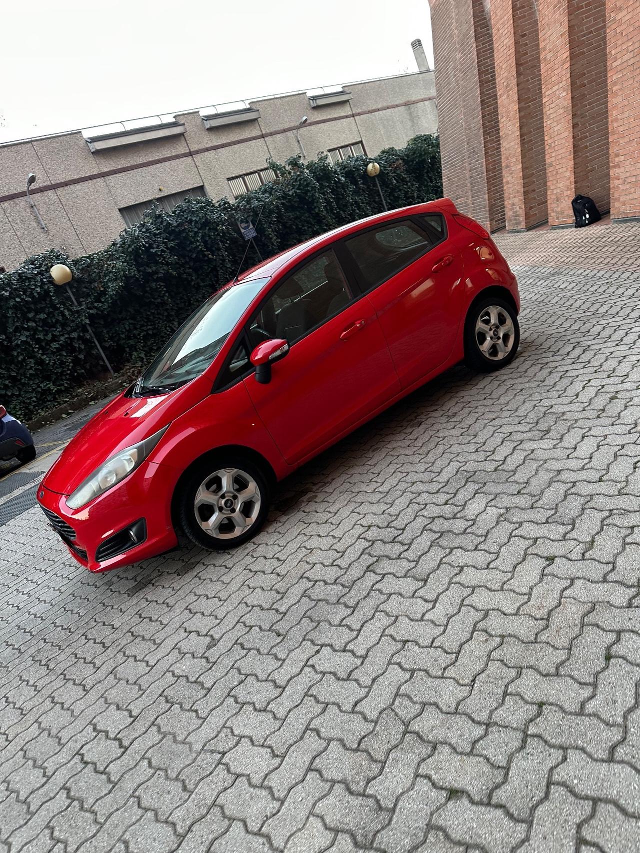 Ford Fiesta 1.4 5p. Bz.- GPL Titanium