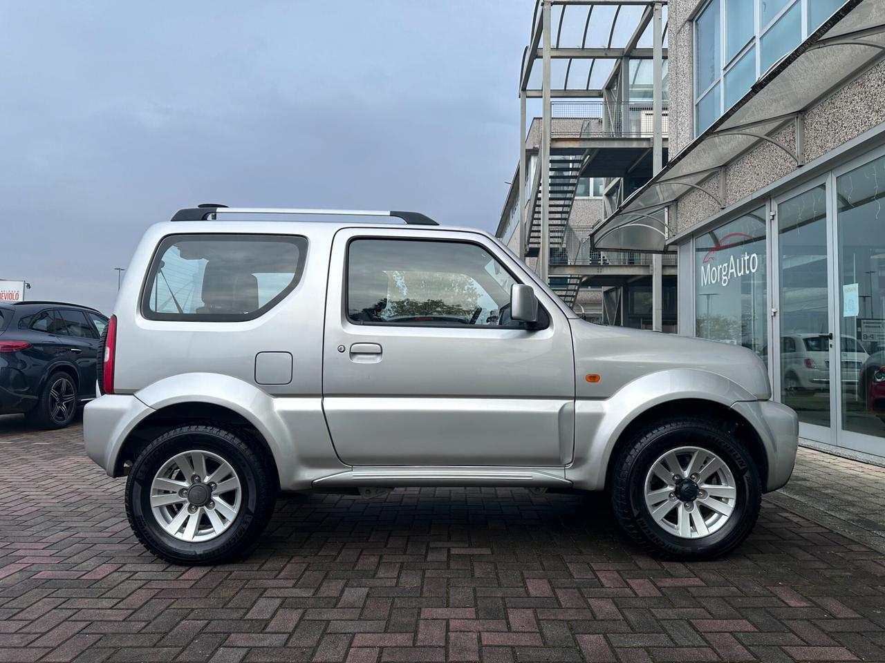 Suzuki Jimny 1.3vvt 85CV 4WD! SOLI 50900KM! PELLE!