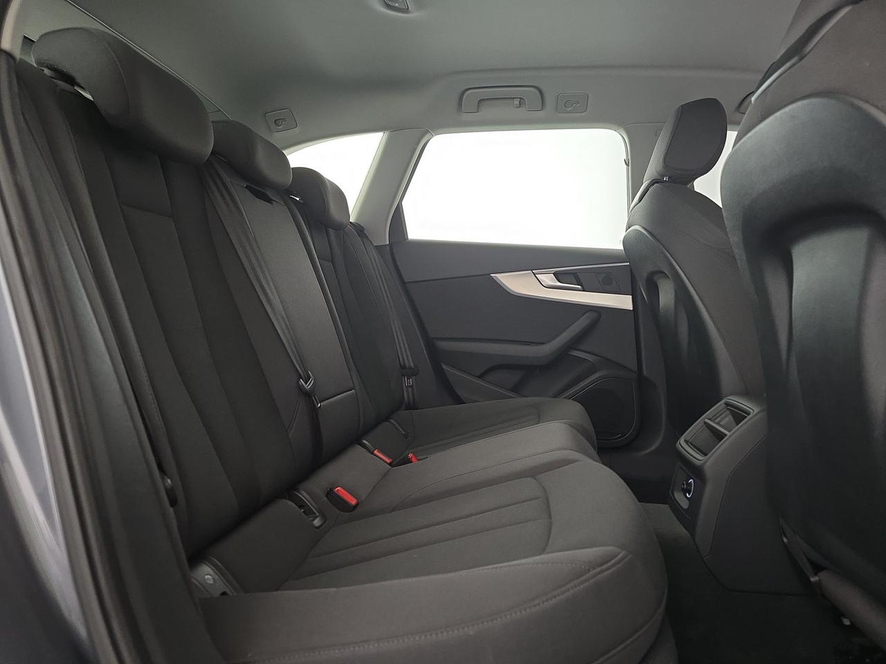 Audi A4 avant 40 2.0 tdi sport 190cv s-tronic