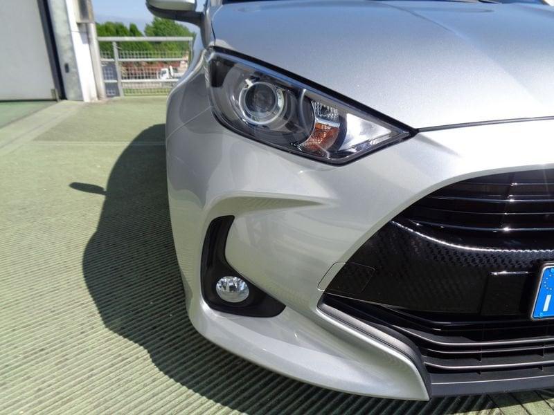 Toyota Yaris Yaris 1.5h Active