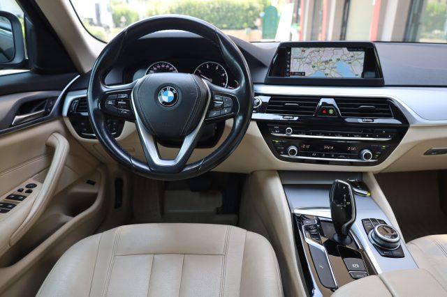 BMW 520 d xDrive Berlina 190CV Automatica Navi Pelle LED++