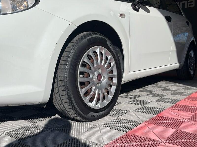 FIAT Punto 1.2 8V 5 porte Street