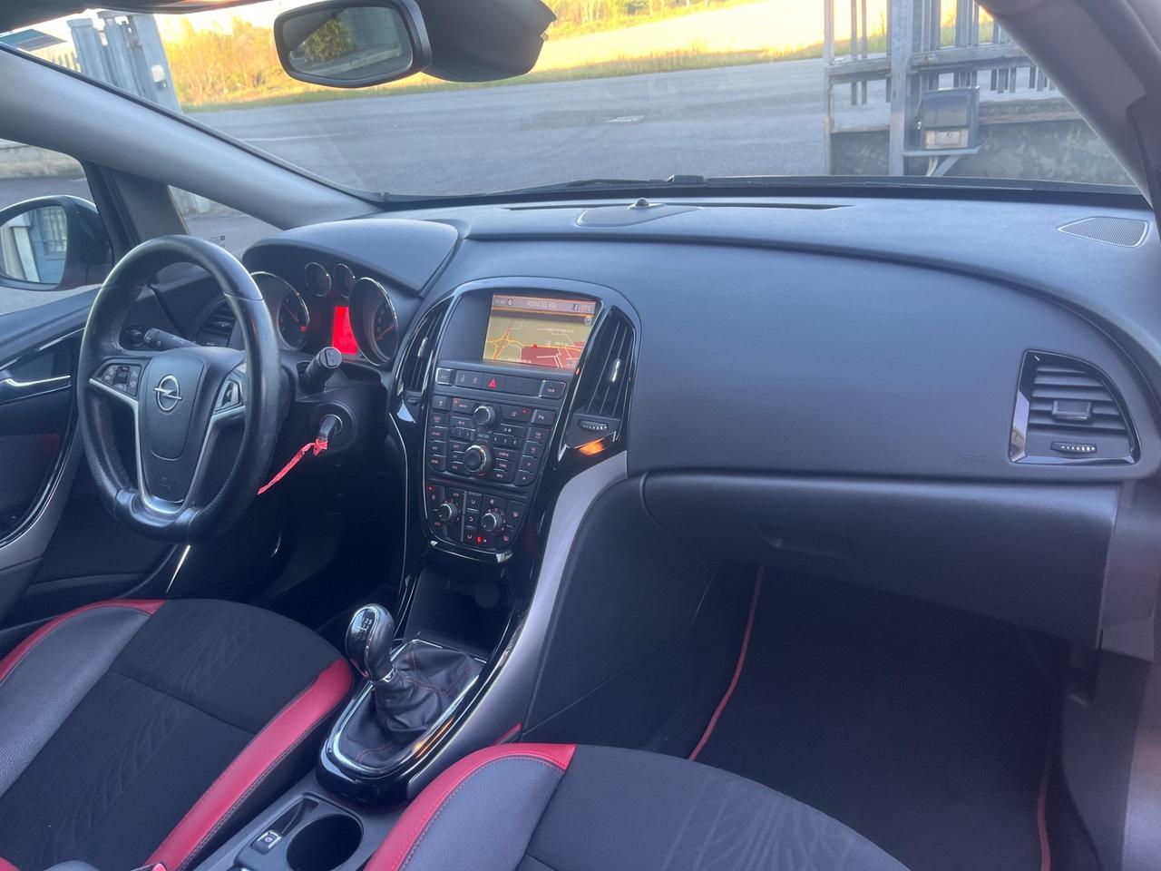 Opel Astra 2.0 BiTurbo CDTI 195CV S&S 5 porte