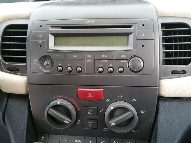 Lancia Ypsilon 1.3 MJT Argento