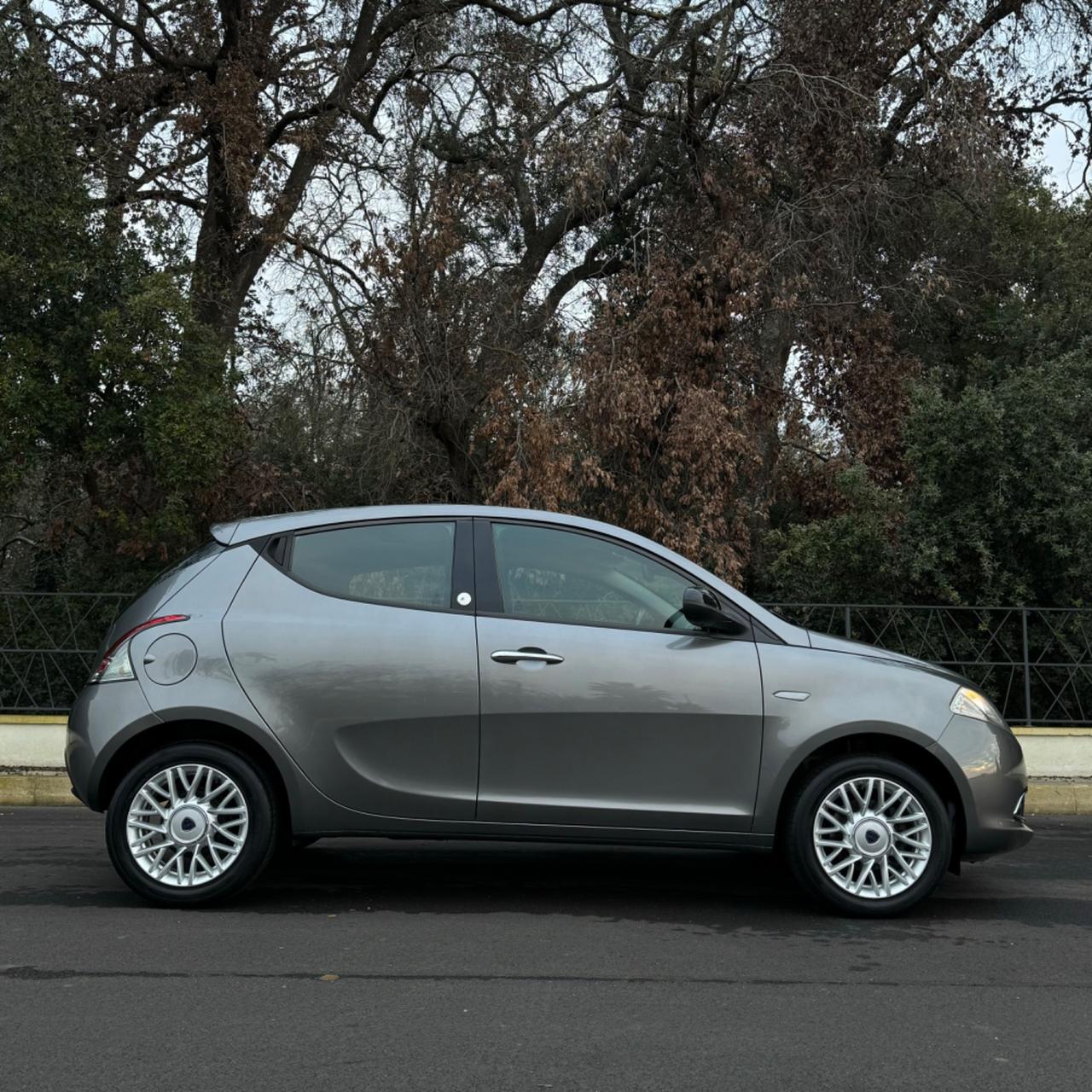 Lancia Ypsilon 1.2 69 CV 5 porte GPL Ecochic Gold Unico Proprietario