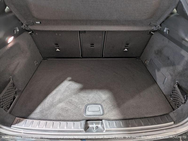 Mercedes-Benz GLA 200 D 4MATIC PREMIUM AUTOMATIC