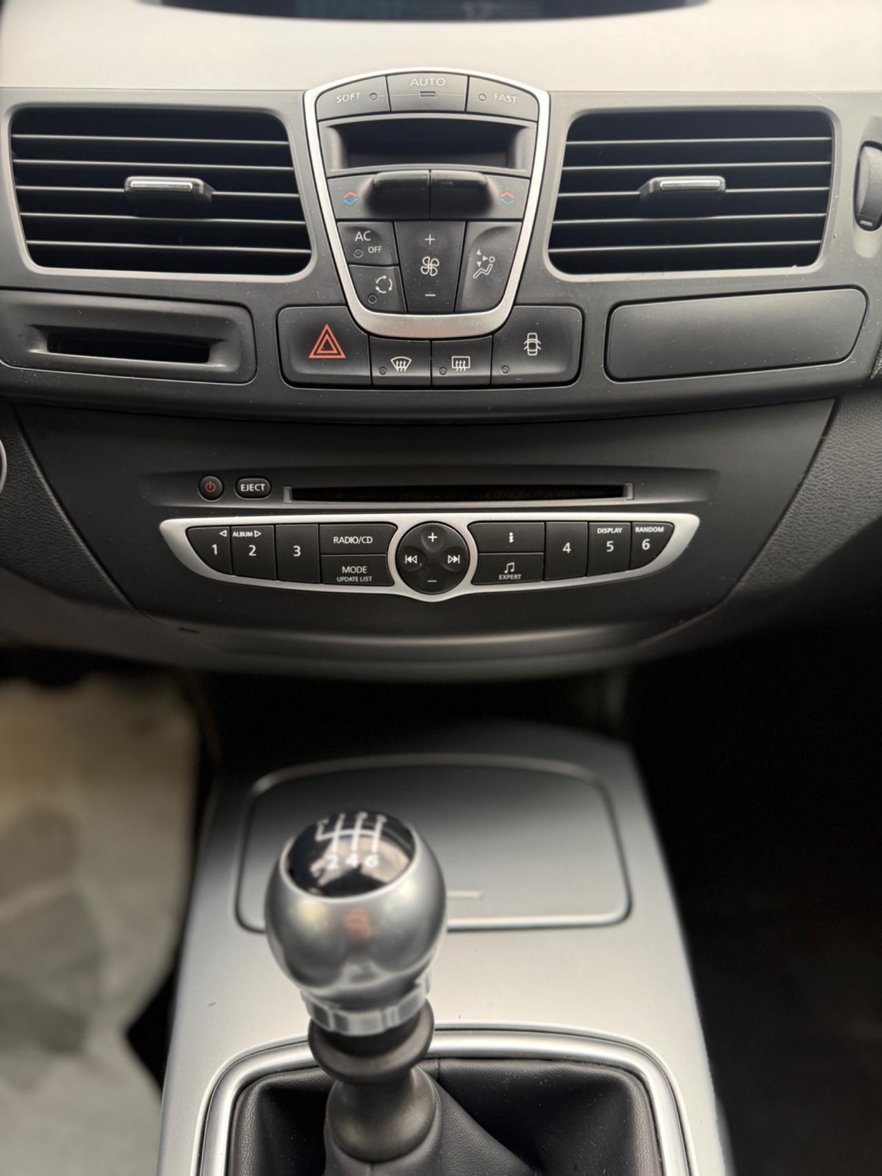 Renault Laguna 2.0 dCi 150CV SporTour Initiale