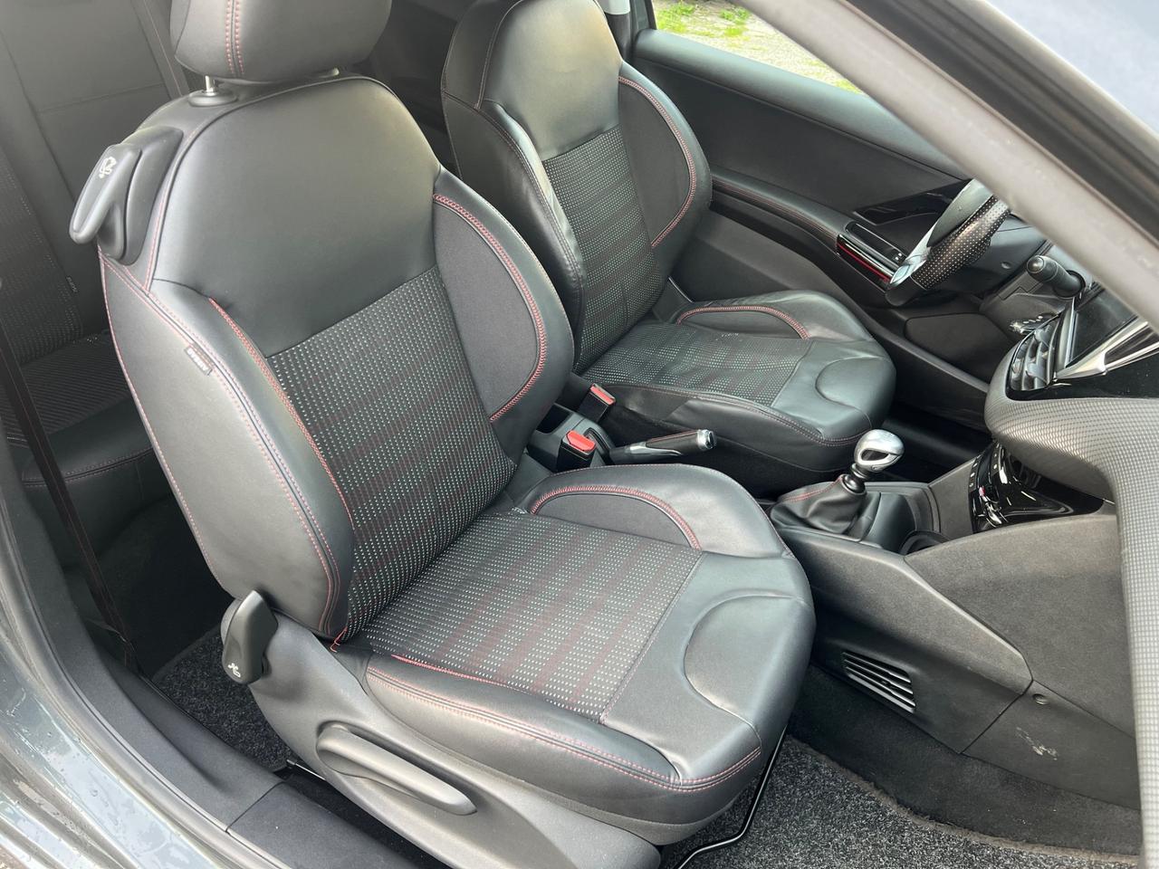 Peugeot 208 BlueHDi 120 S&S 3 porte GT Line