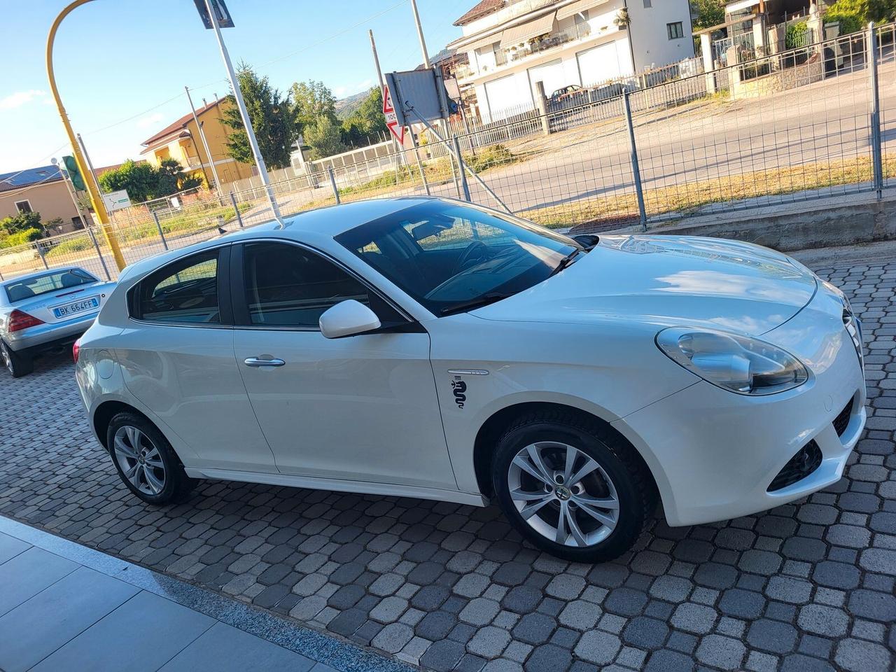 Alfa Romeo Giulietta 1.4 Turbo 120 CV GPL di serie *** Distinctive ***