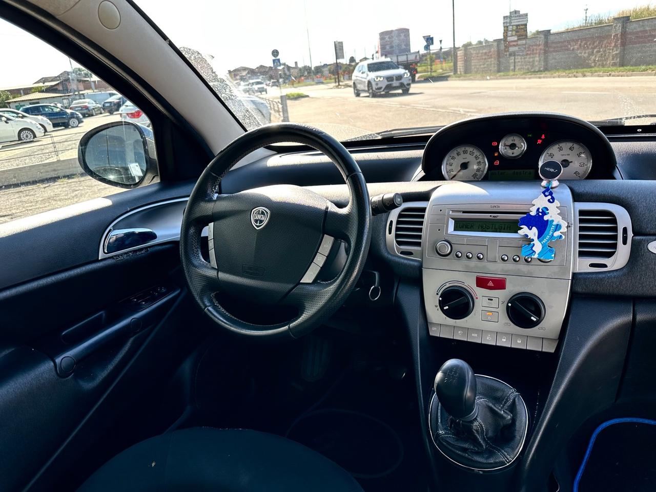 Lancia Ypsilon 1.4 Platino Ecochic GPL
