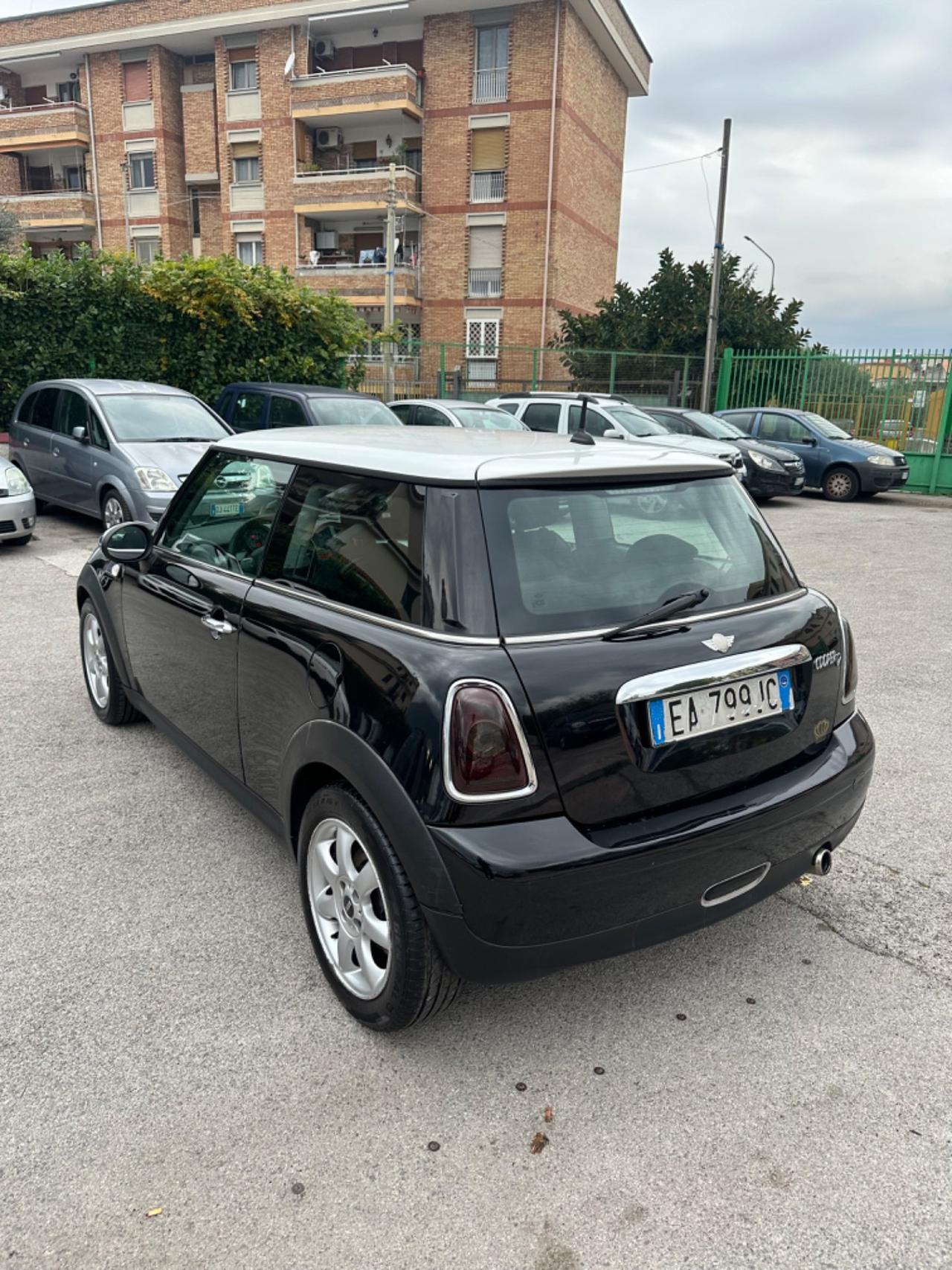 Mini Mini 1.6 16V Cooper D