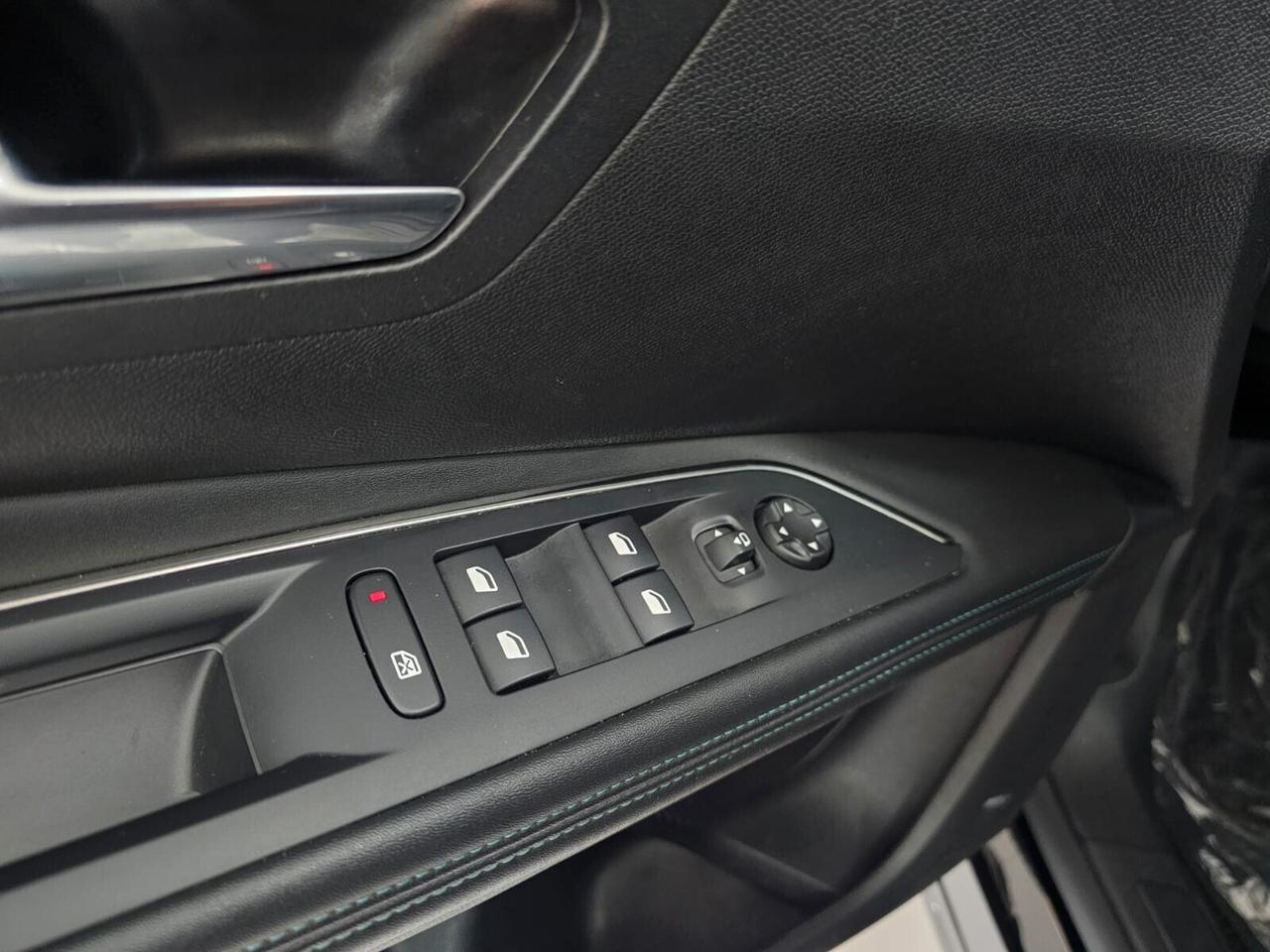 NUOVA PEUGEOT 3008 ALLURE PACK 1.5 BLUE HDI 131CV EAT8