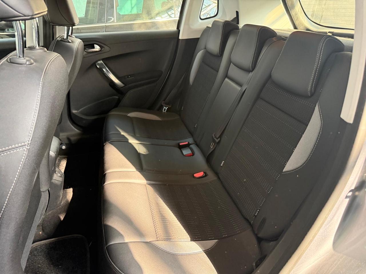 Peugeot 2008 PureTech Turbo 110 EAT6 S&S Allure