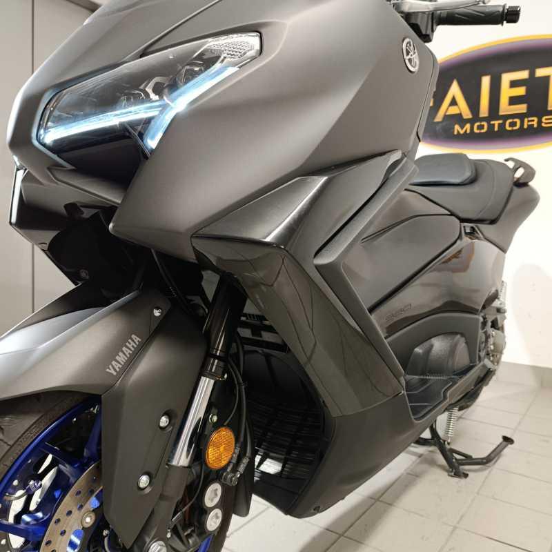 Yamaha T-Max 560 - 2025
