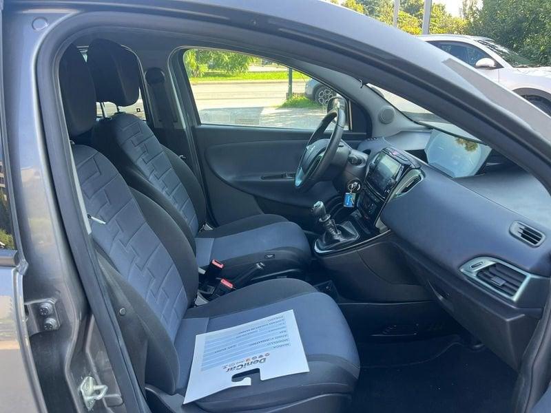 Lancia Ypsilon Ypsilon 1.0 FireFly 5 porte S&S Hybrid Gold Plus