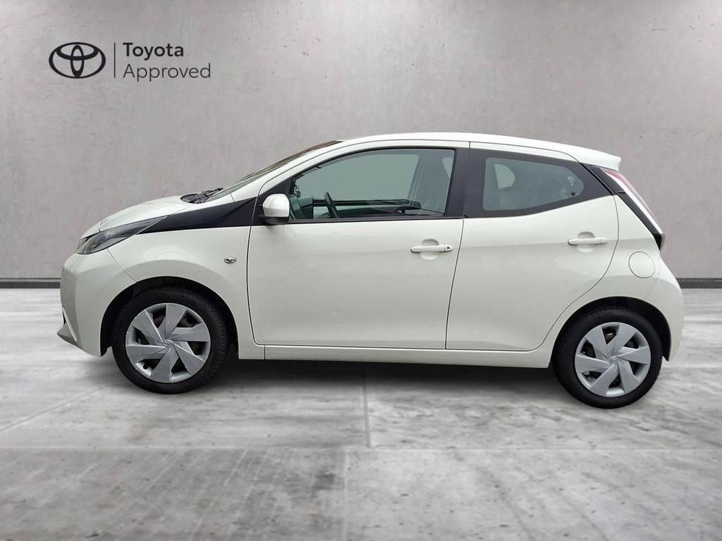 Toyota Aygo 5 Porte 1.0 VVT-i x-business