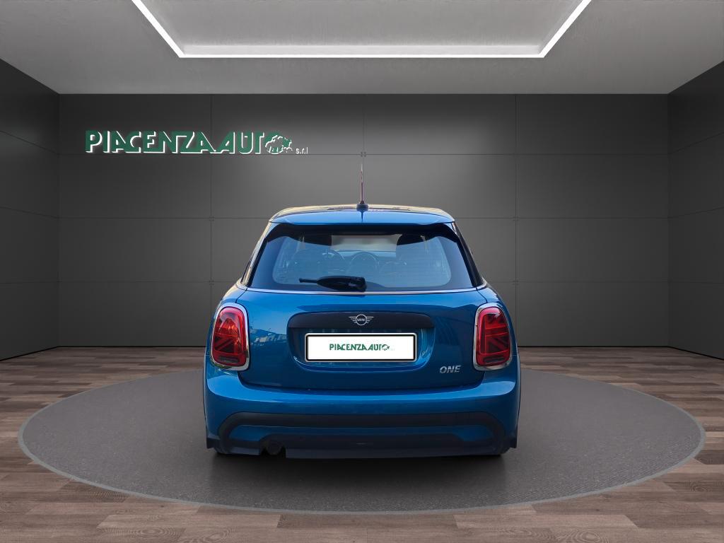 Mini 5 Porte One Essential 1.5 Twin Power Turbo 75cv.SEDILI SPORTIVI