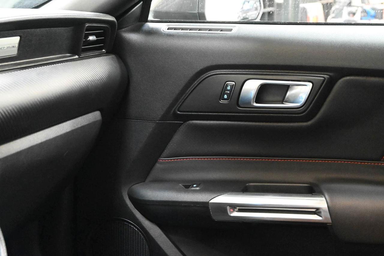 FORD Mustang '15-'24 Mustang Convertible 2.3 Ec...