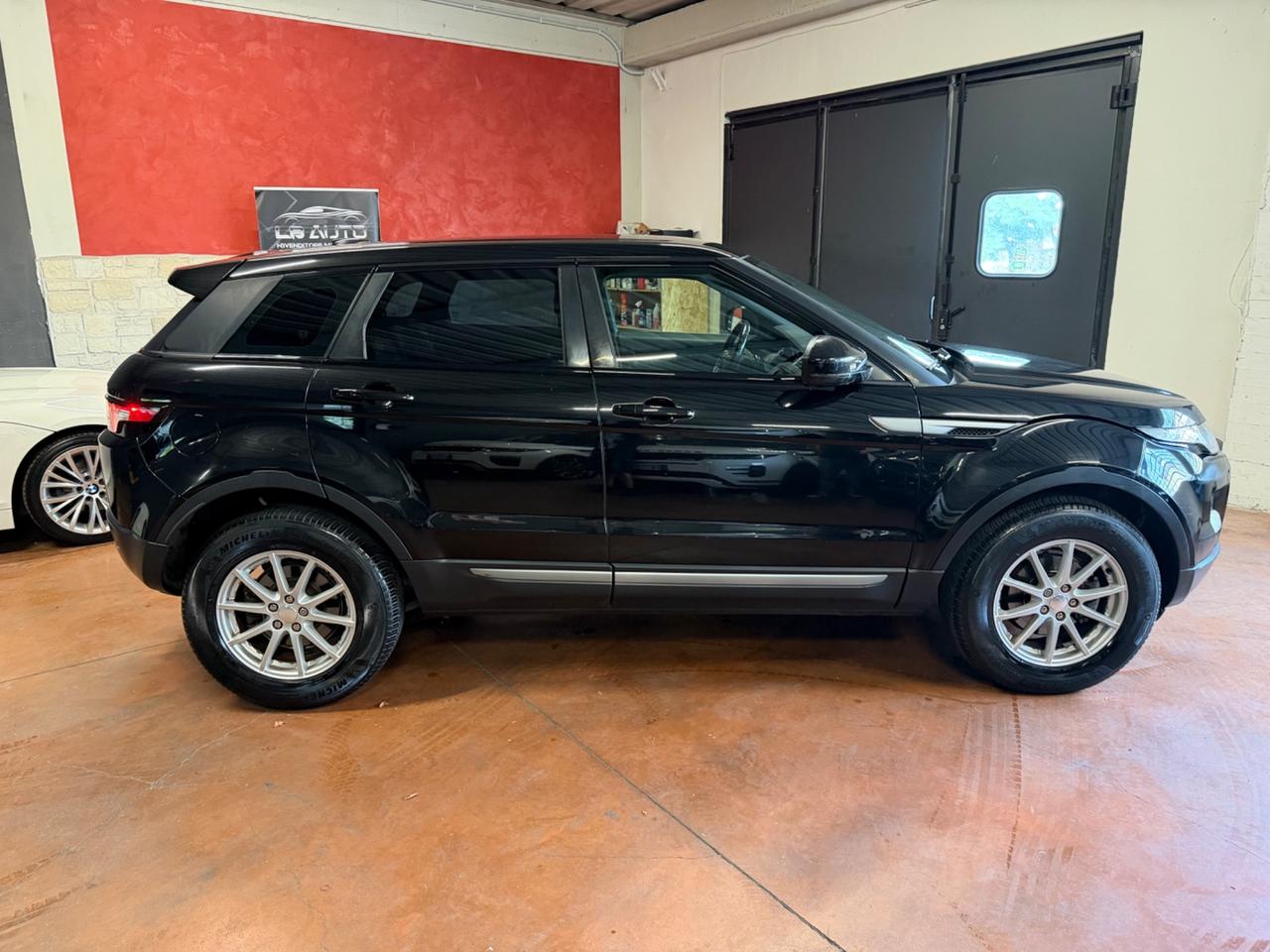 Land Rover Range Evoque 2.2 Sd4 5p. Pure